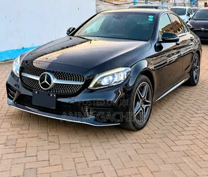 Mercedes-Benz C200 2019 Black