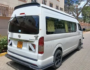 Toyota HiAce 2020 White