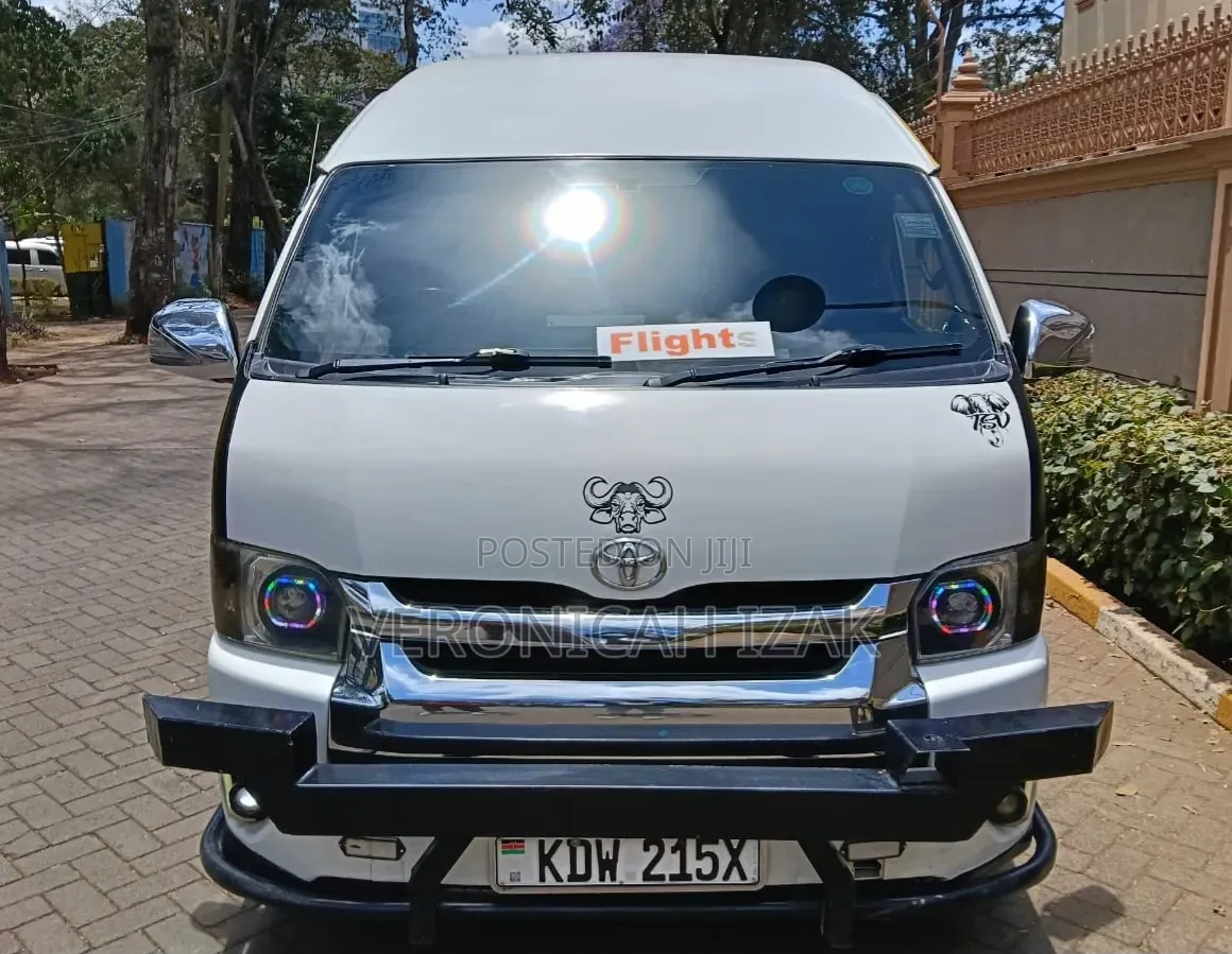 Toyota HiAce 2020 White
