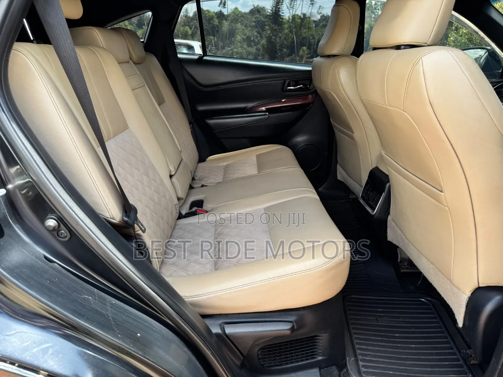 Toyota Harrier 2.0 2014 Gray