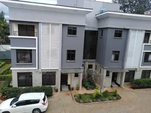 Furnished 4bdrm Villa in Aspire Villas, Riverside Drive for sale