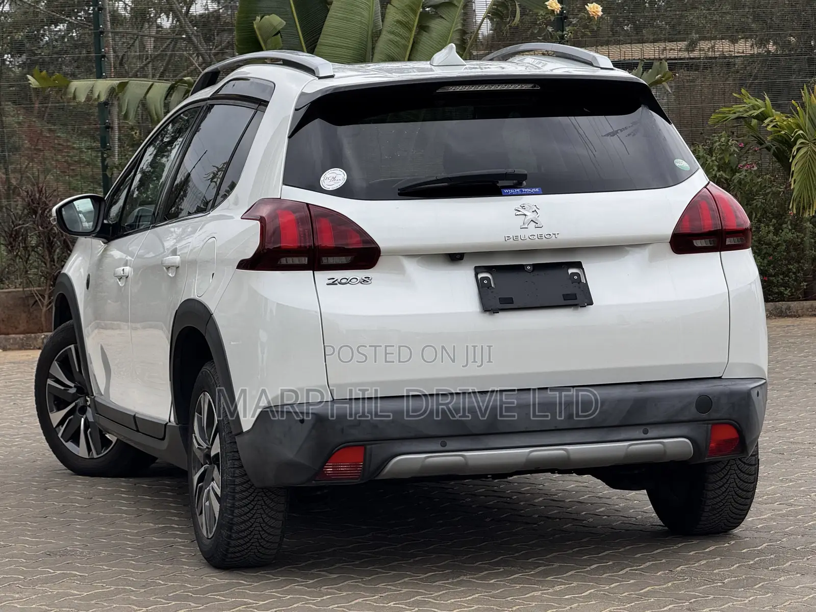 Peugeot 2008 2019 White