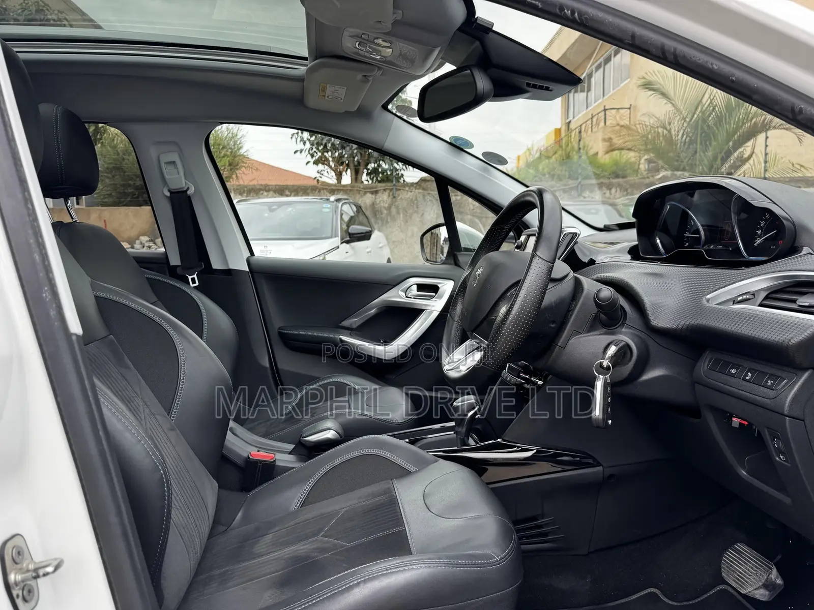 Peugeot 2008 2019 White