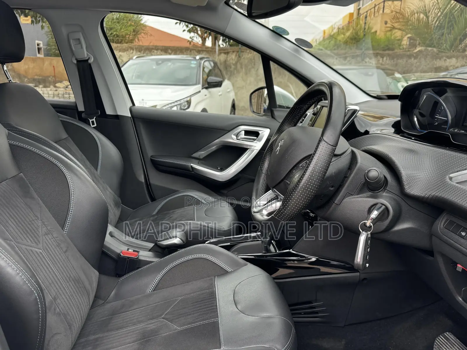 Peugeot 2008 2019 White