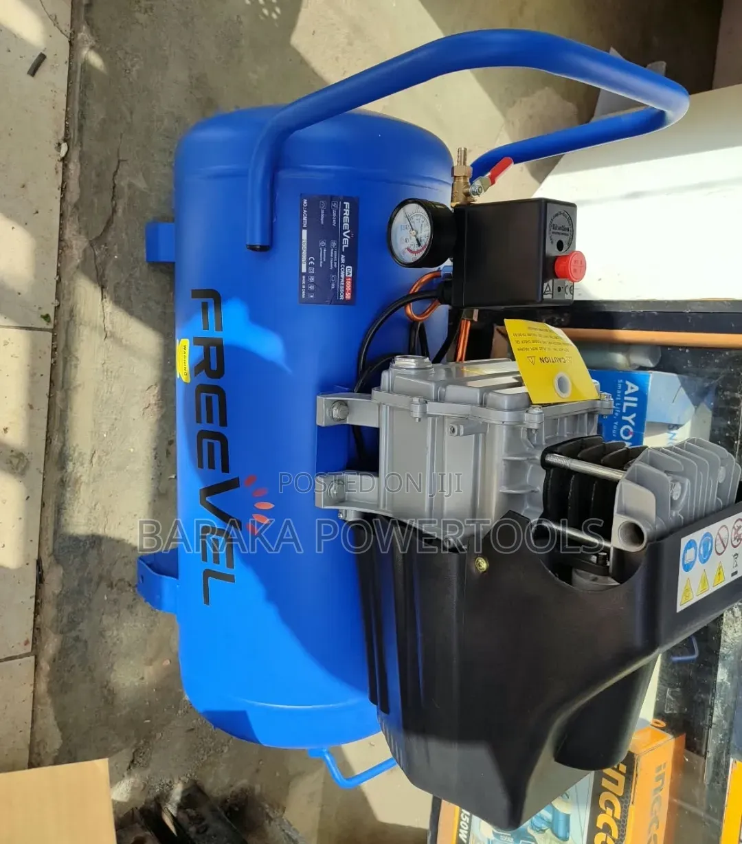 FREEVEL 25-Litre Air Compressor,
