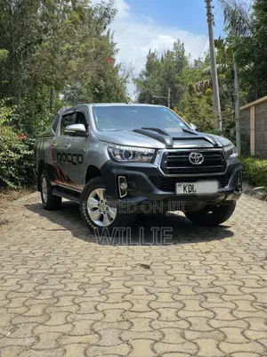 Toyota Hilux Revo Double Cab Deisel 2.4 RWD 2016 Gray