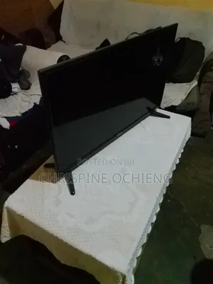 "32" Smart TV in Good Condition