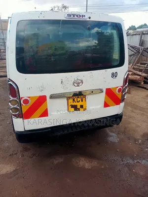 Toyota HiAce 2012 White