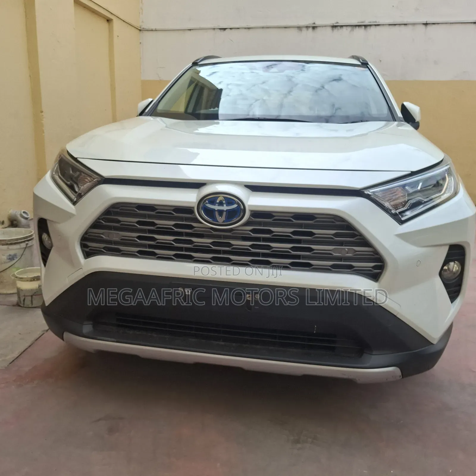 Toyota RAV4 2019 White