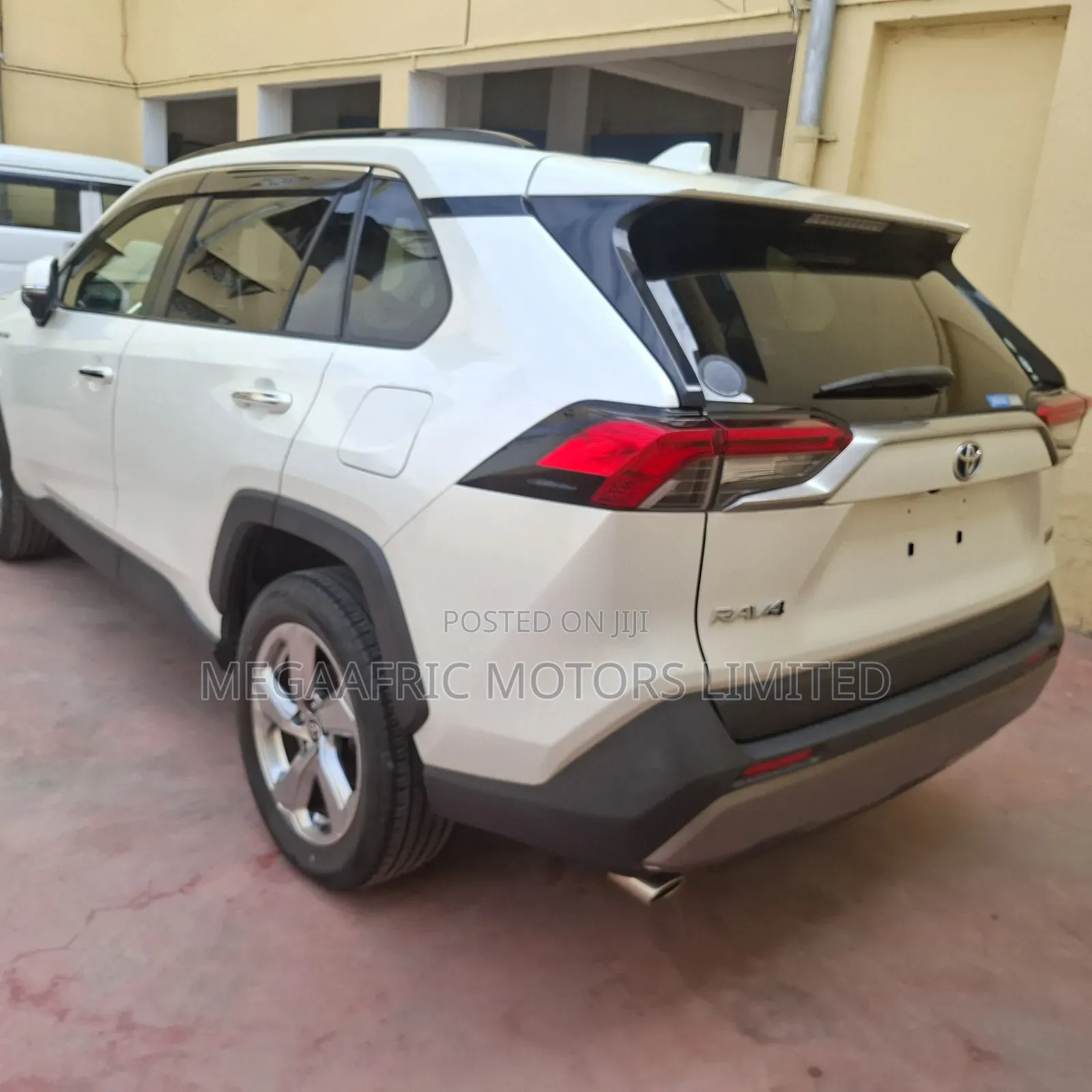 Toyota RAV4 2019 White