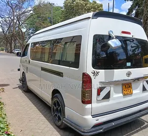 Toyota HiAce 2020 White