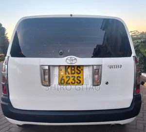 Toyota Succeed 2005 White