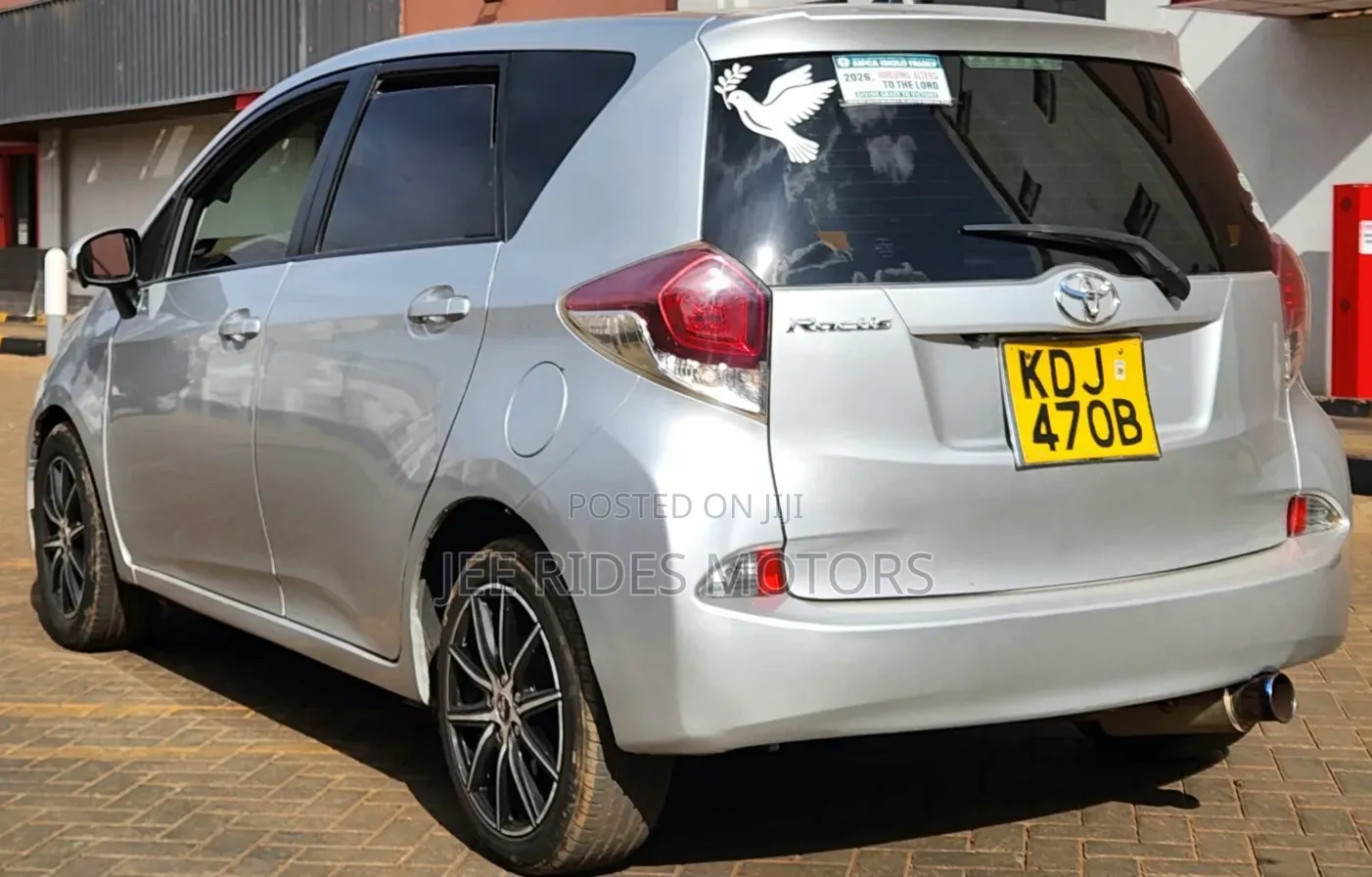 Toyota Ractis 2015 Gray