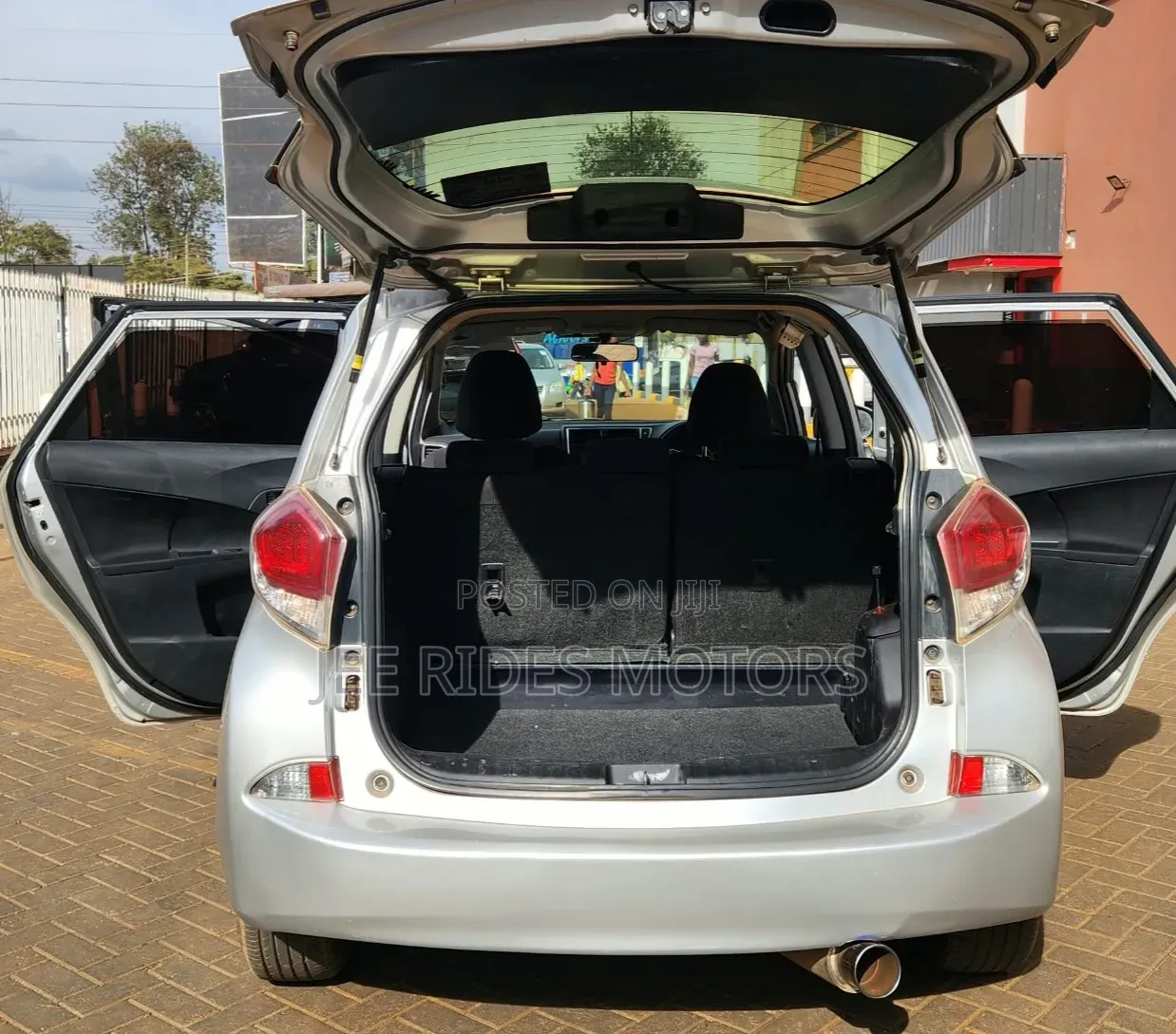 Toyota Ractis 2015 Gray