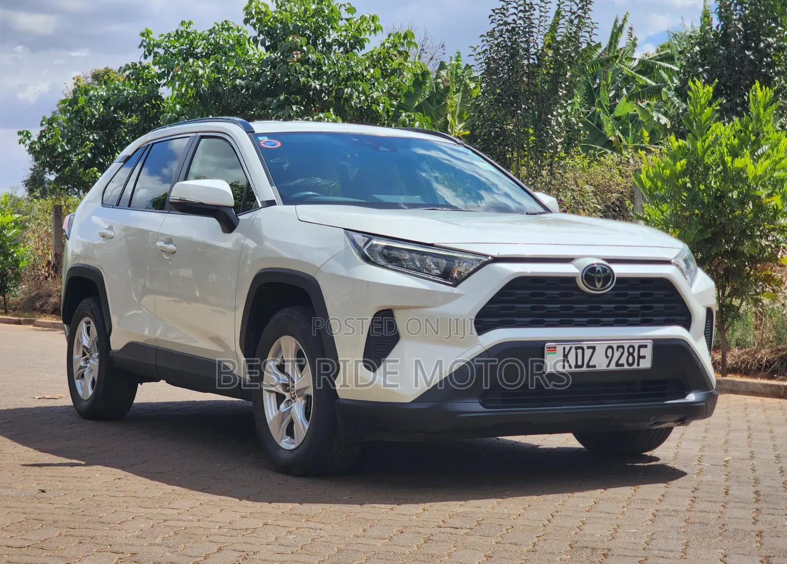 Toyota RAV4 2019 White