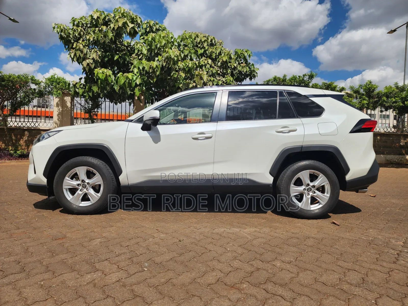 Toyota RAV4 2019 White