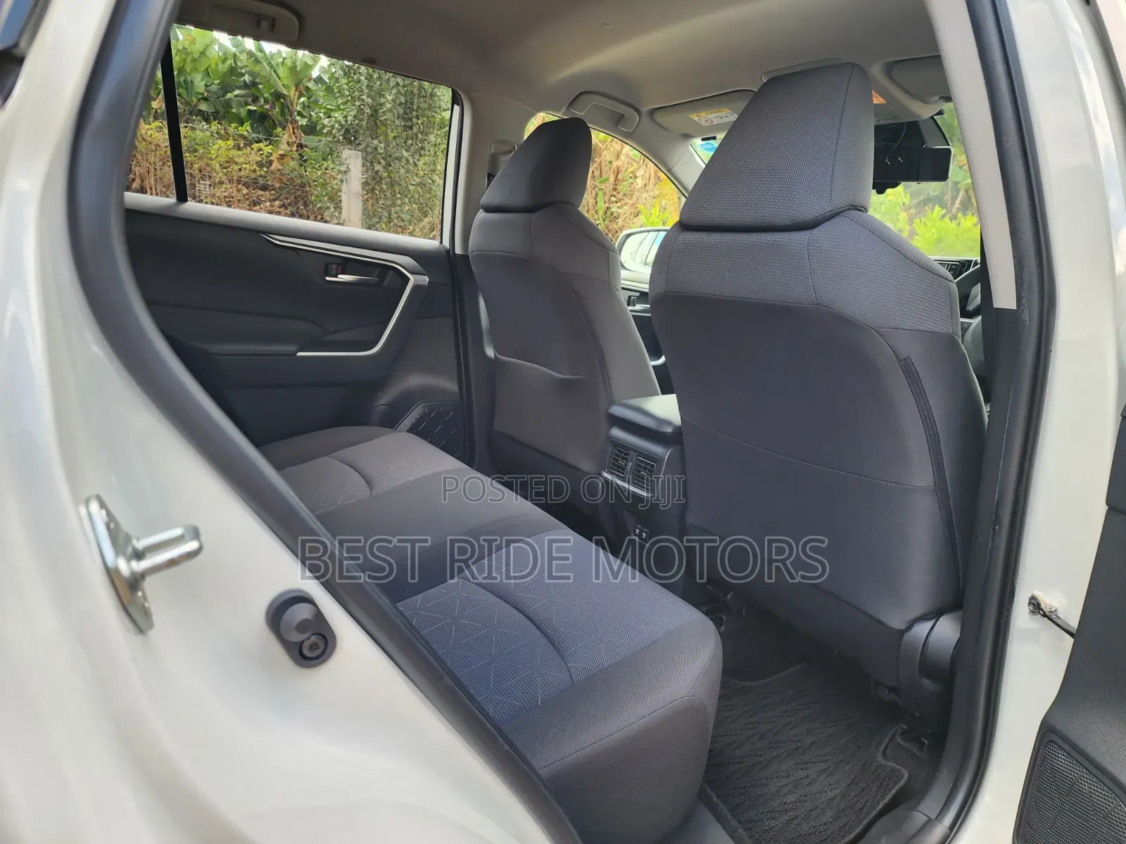 Toyota RAV4 2019 White