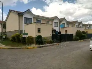 3bdrm House in Gateway Mall Area for sale