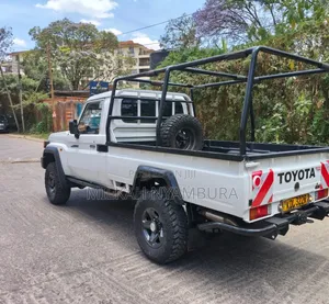 Toyota Land Cruiser 2023 White