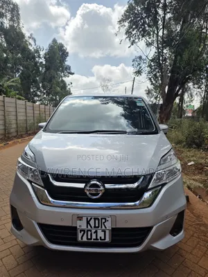 Nissan Serena 2017 Silver