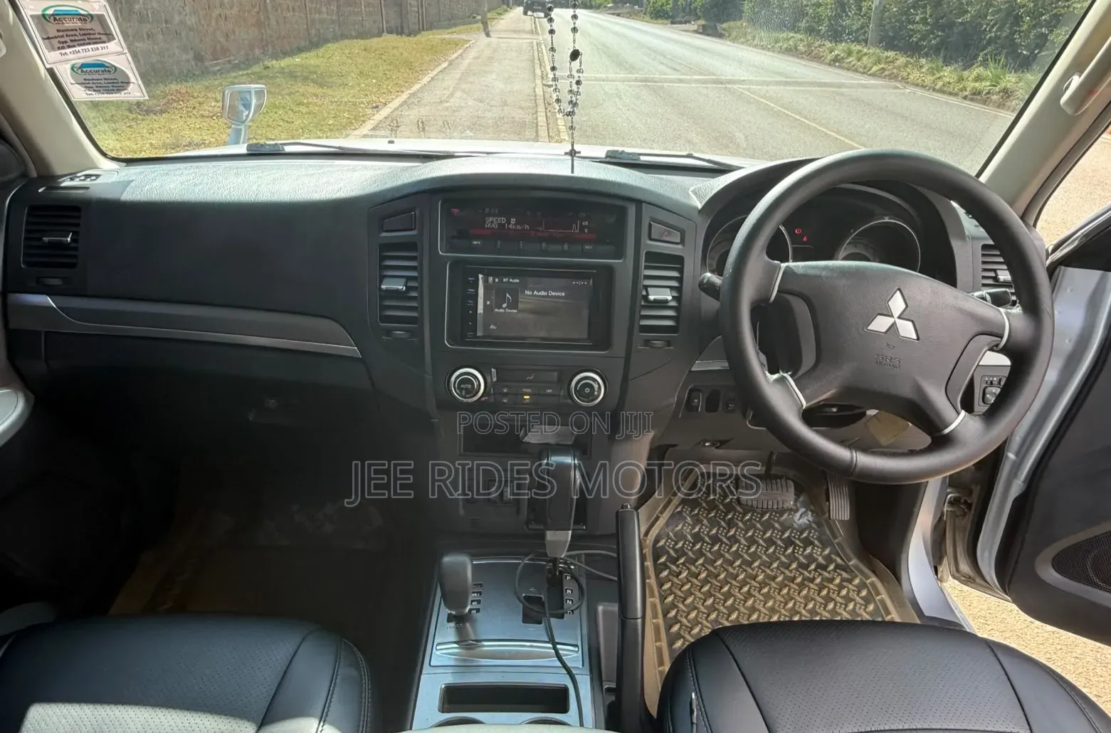 Mitsubishi Pajero 2015 Silver