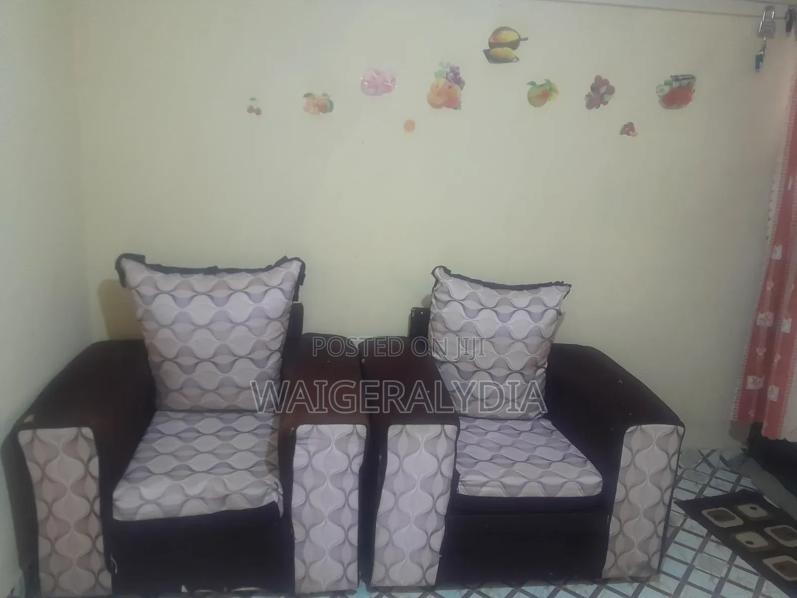 Sofaset: 2 Seater and 2(one Sitters)