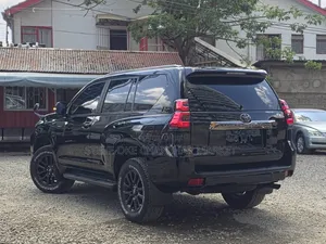 Toyota Land Cruiser Prado 2.7 2021 Black