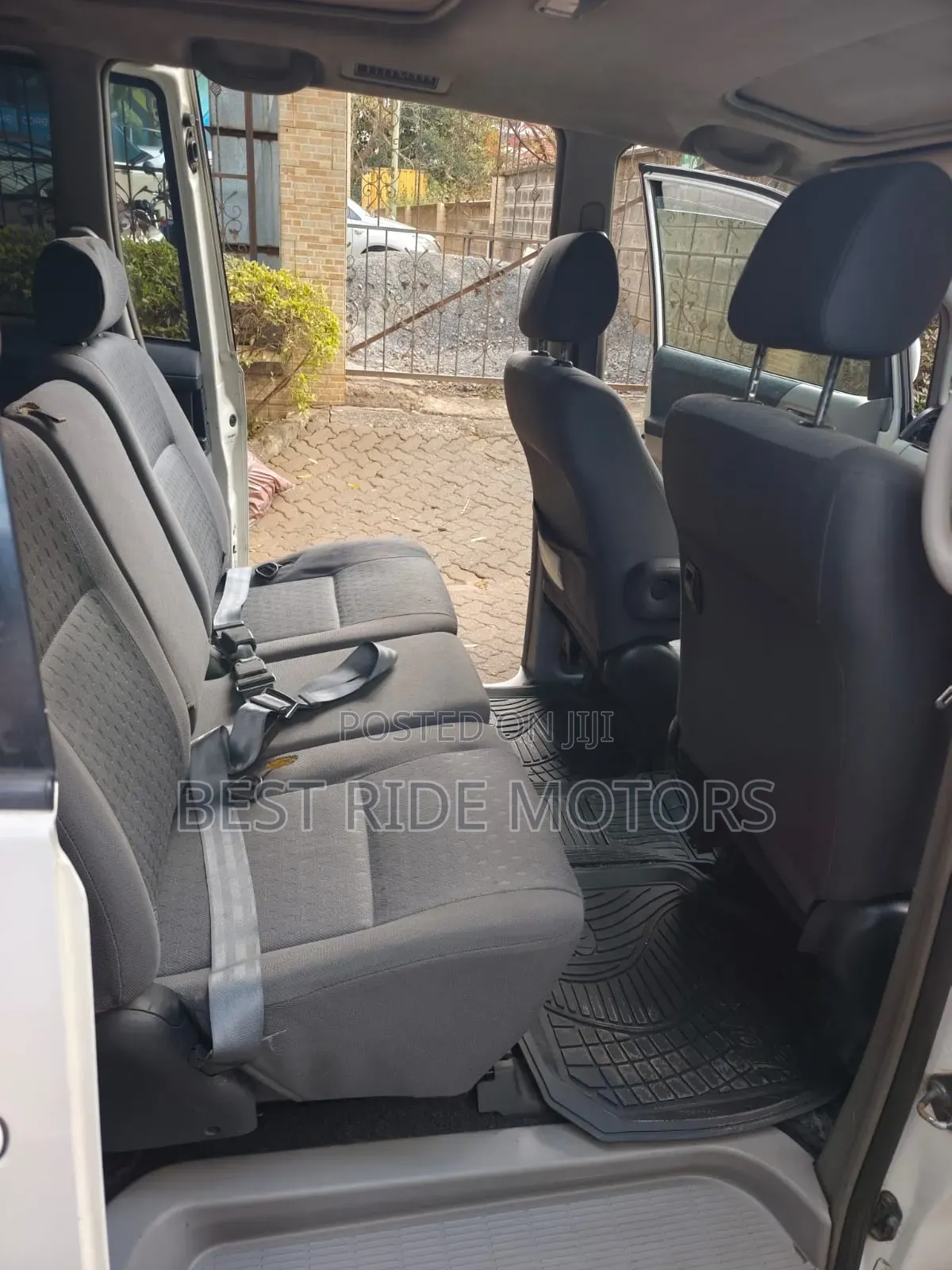 Toyota Voxy 2002 White