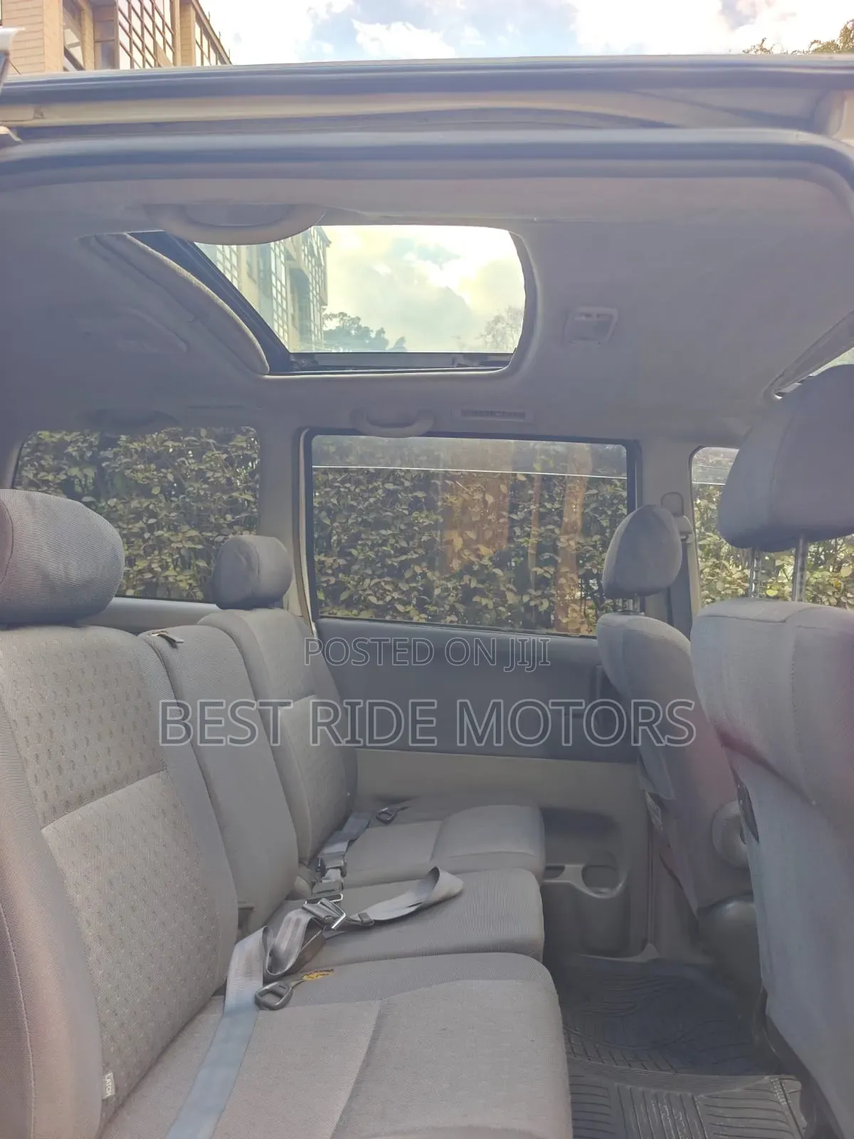 Toyota Voxy 2002 White