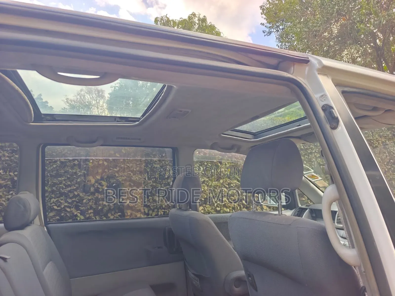 Toyota Voxy 2002 White