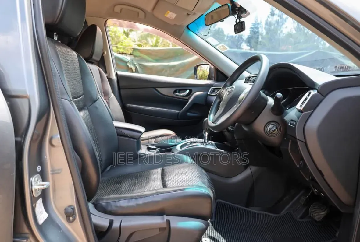 Nissan X-Trail 2014 Gray