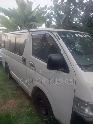 Toyota HiAce 2009 White