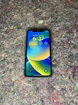 Apple iPhone X 256 GB White