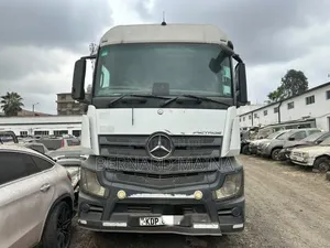 Mercedes Benz Actros 2545 No Engine and Gearbox