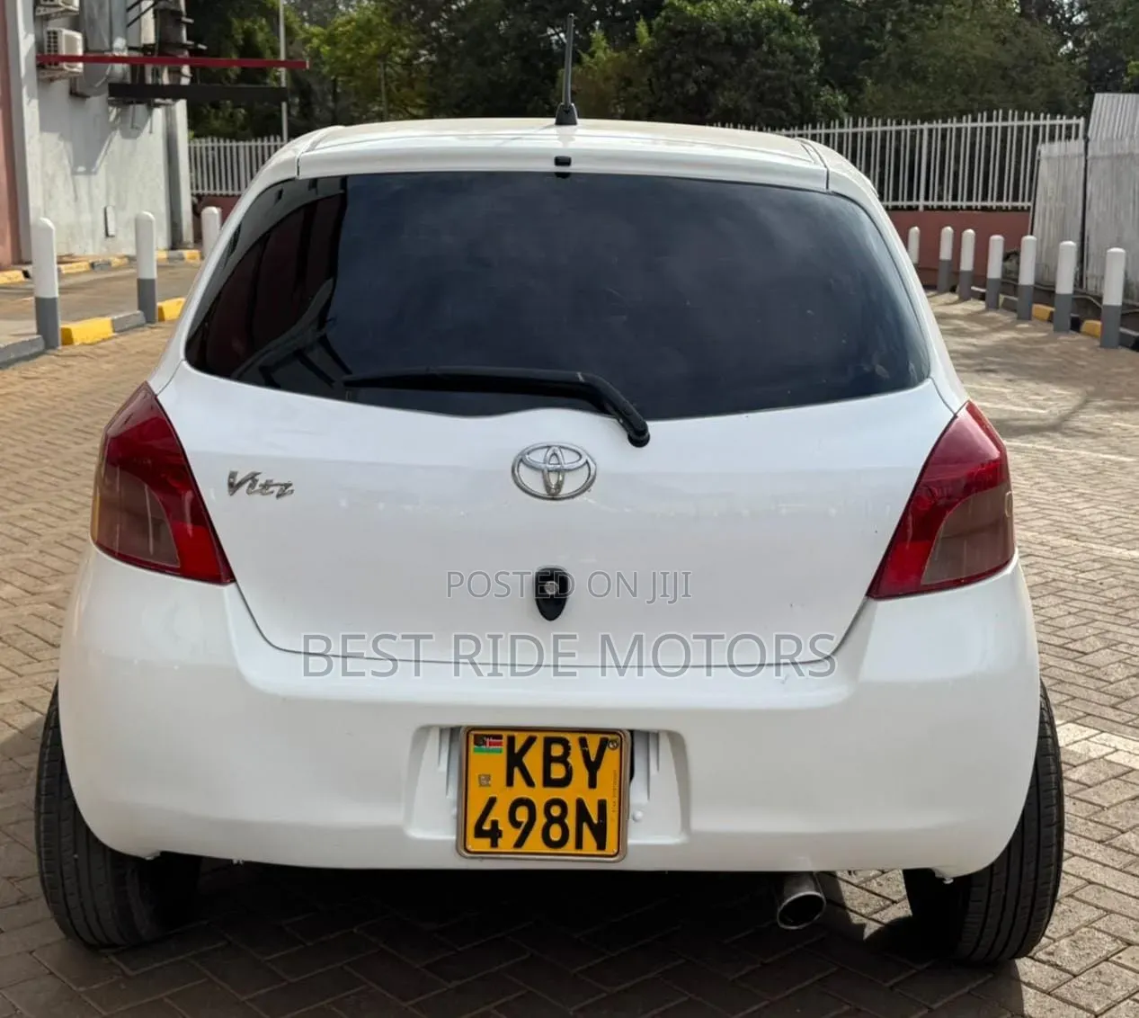 Toyota Vitz 2007 White