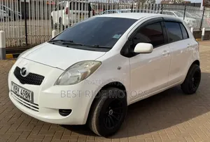 Toyota Vitz 2007 White