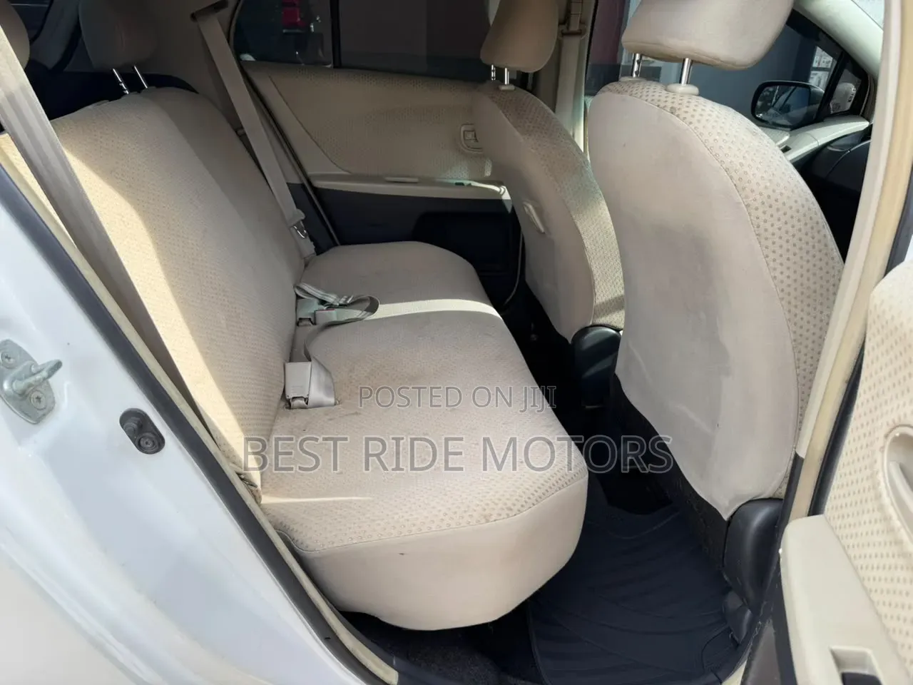 Toyota Vitz 2007 White