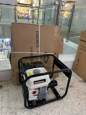 Honda 6.5 HP Concrete Poker Vibrator