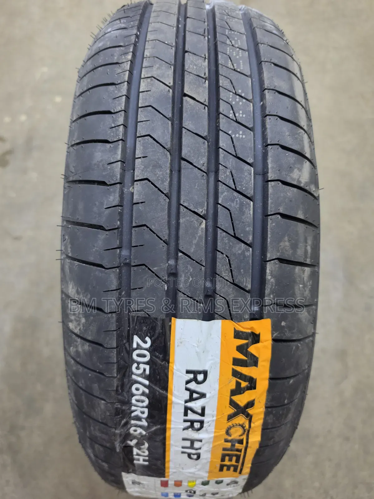 205 /60 R16 Maxchee Tires