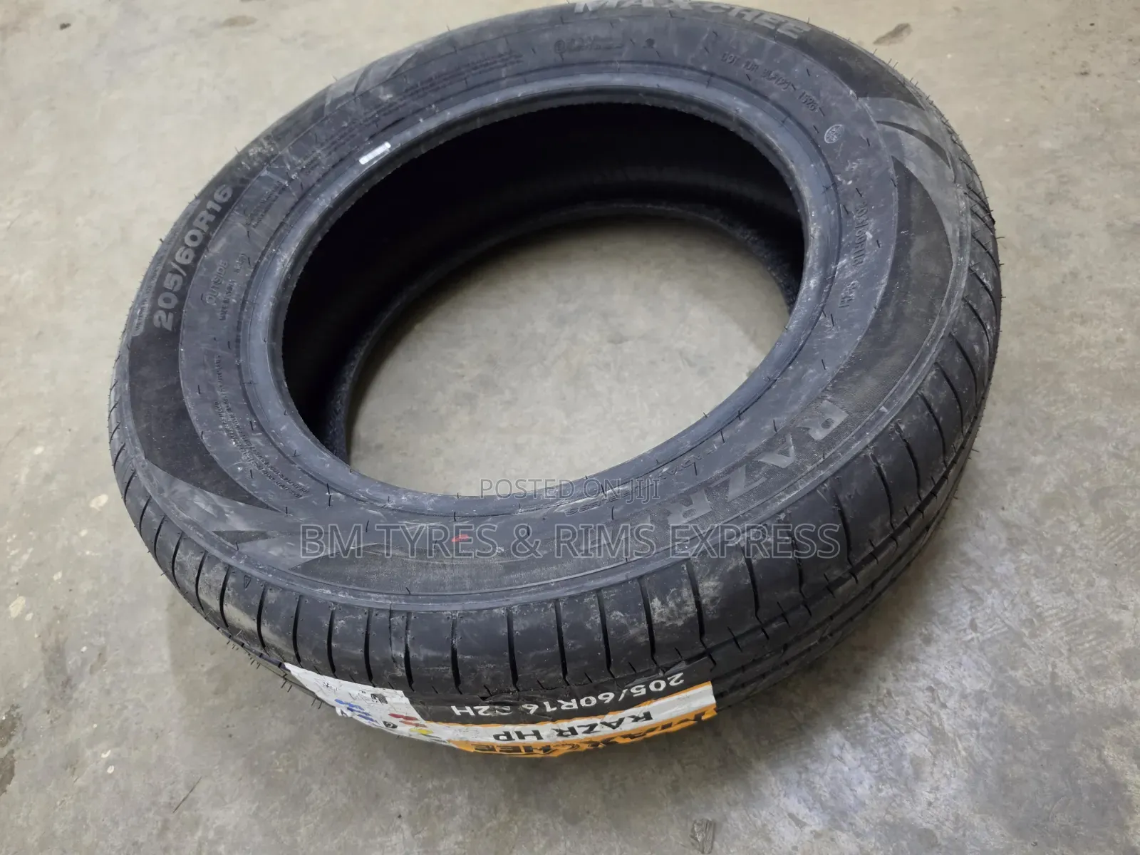 205 /60 R16 Maxchee Tires