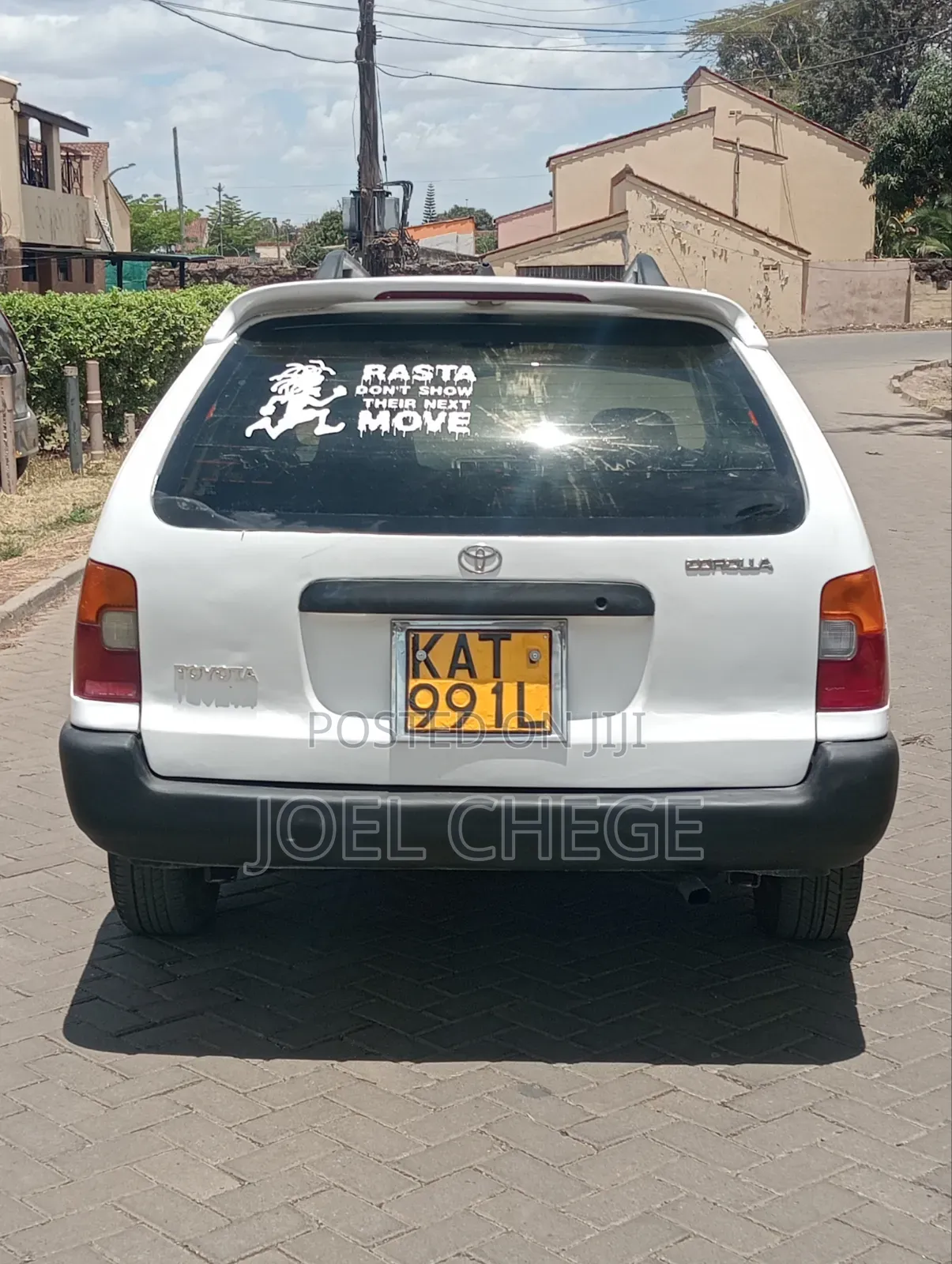 Toyota Corolla 2000 White