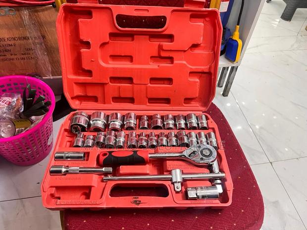 32 PCS Socket Ratchet Set - main view