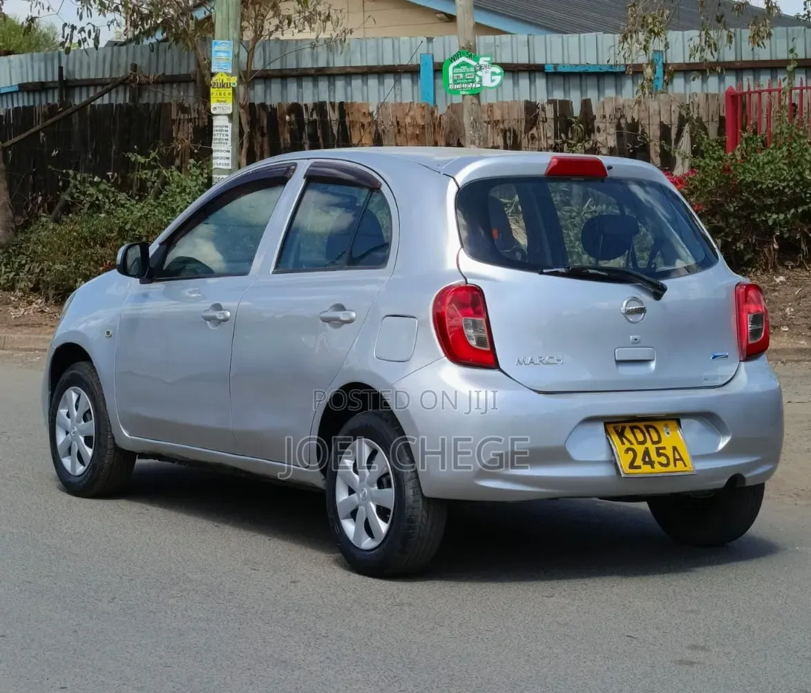 Nissan March 2014 Silver