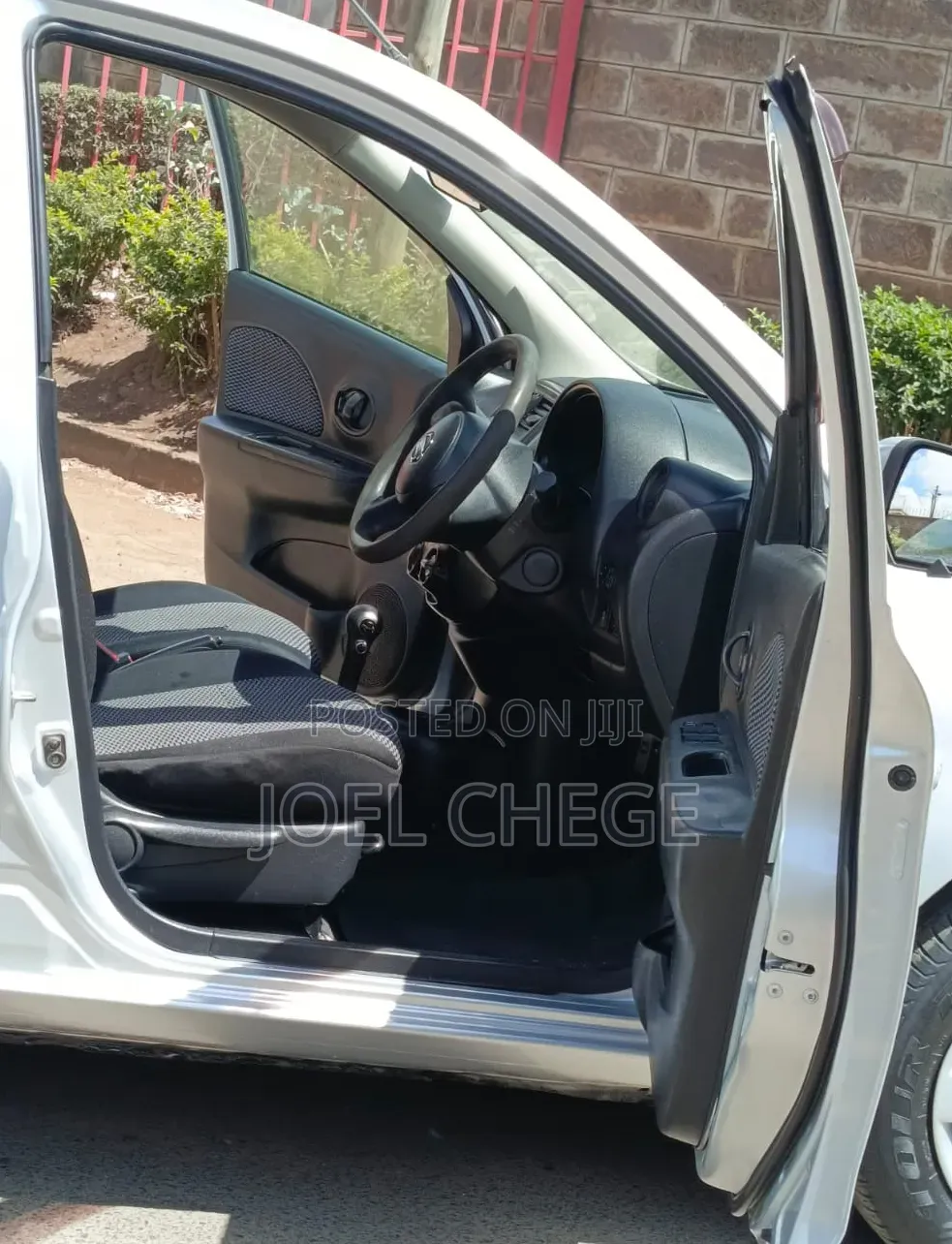 Nissan March 2014 Silver