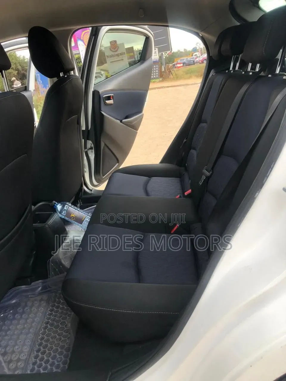 Mazda Demio 2015 Off white