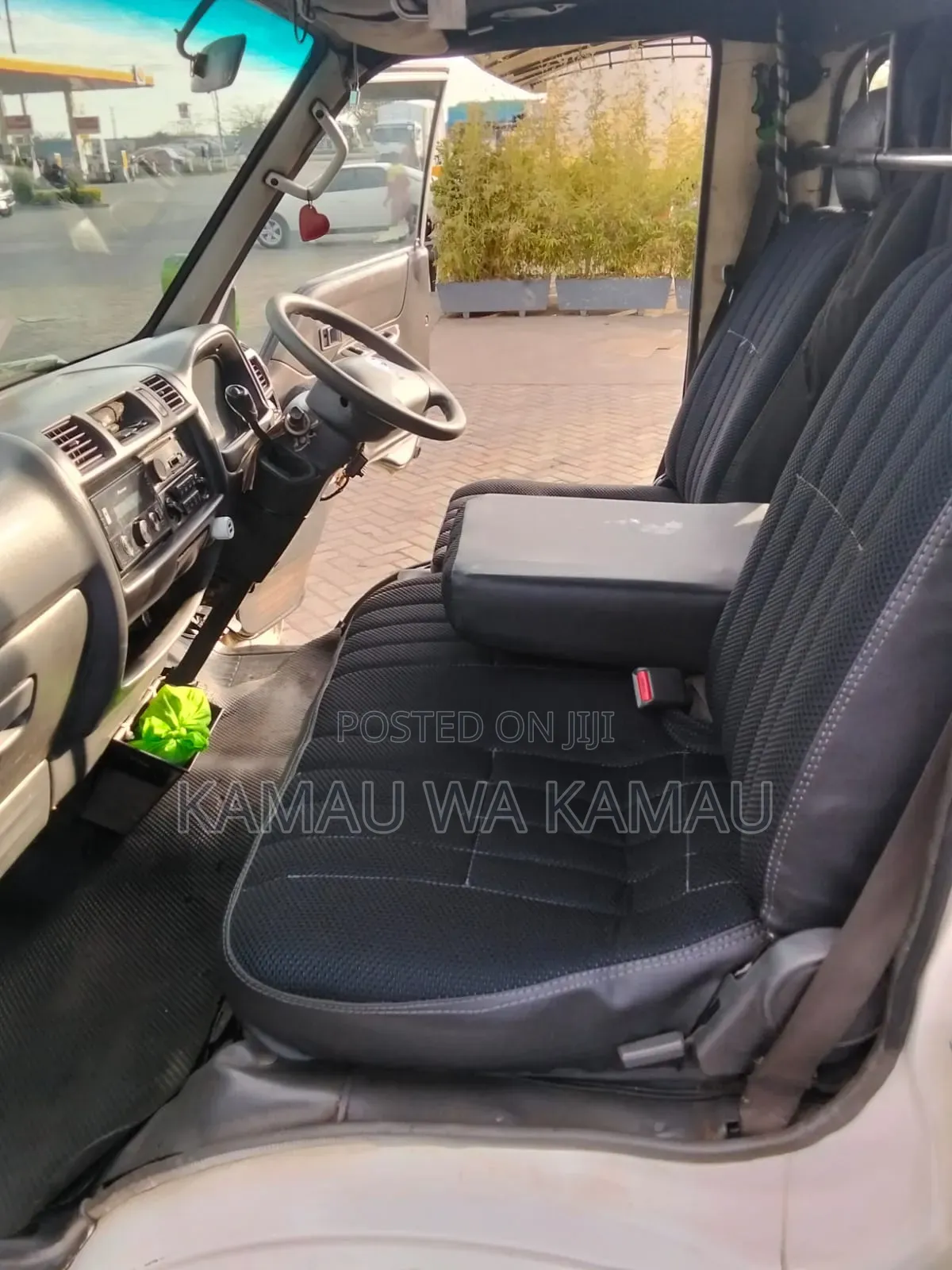 Clean 10-Seater Van / Minivan for Hire With Driver