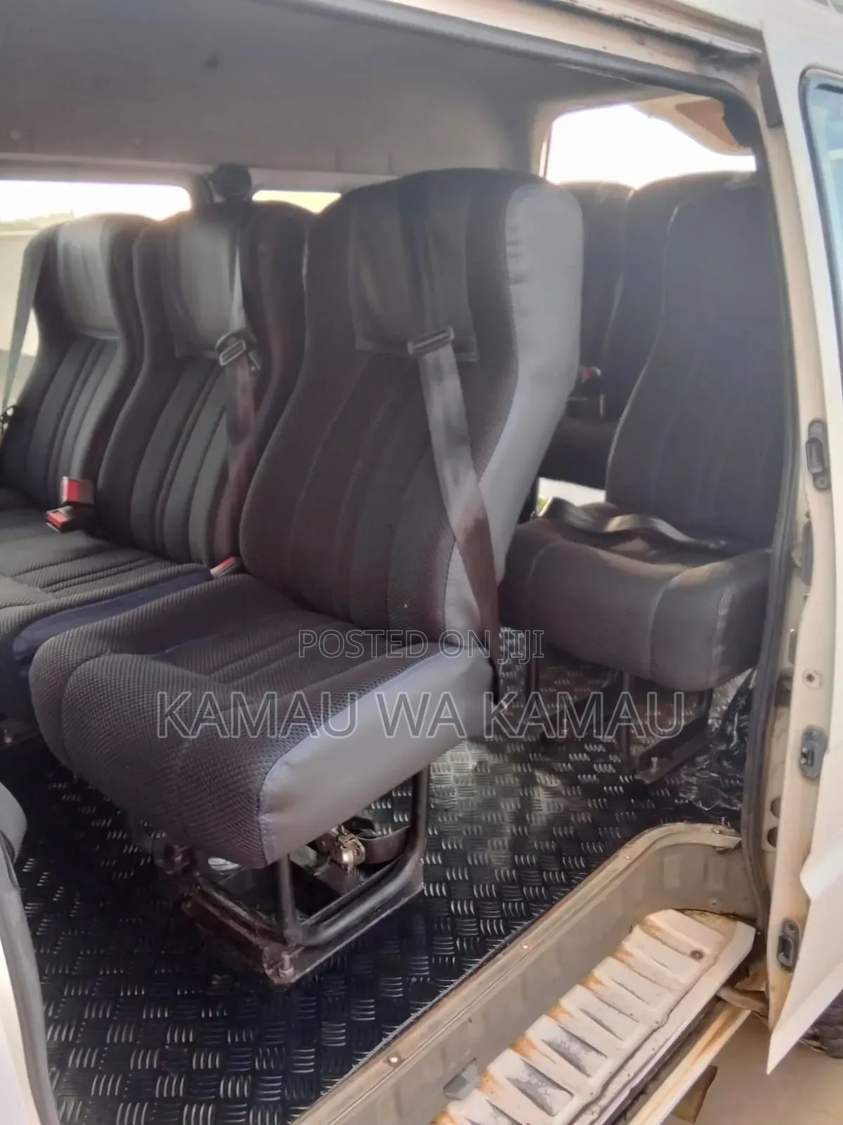 Clean 10-Seater Van / Minivan for Hire With Driver