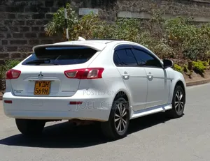 Mitsubishi Galant 2015 White