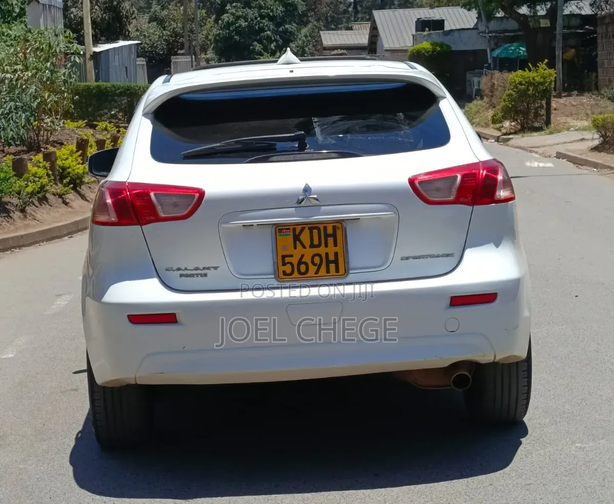 Mitsubishi Galant 2015 White