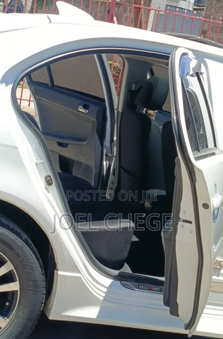 Mitsubishi Galant 2015 White